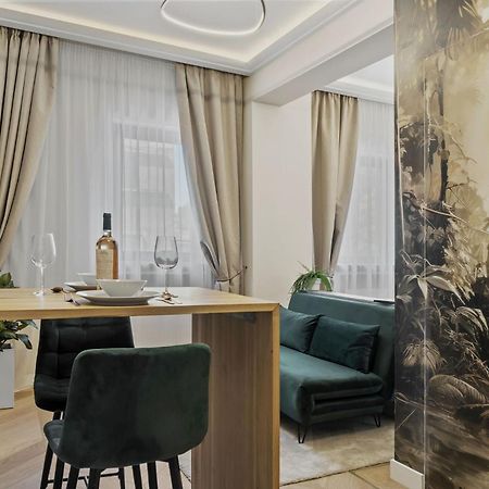 Studio Jungle Breath - City Centre بوخارست المظهر الخارجي الصورة